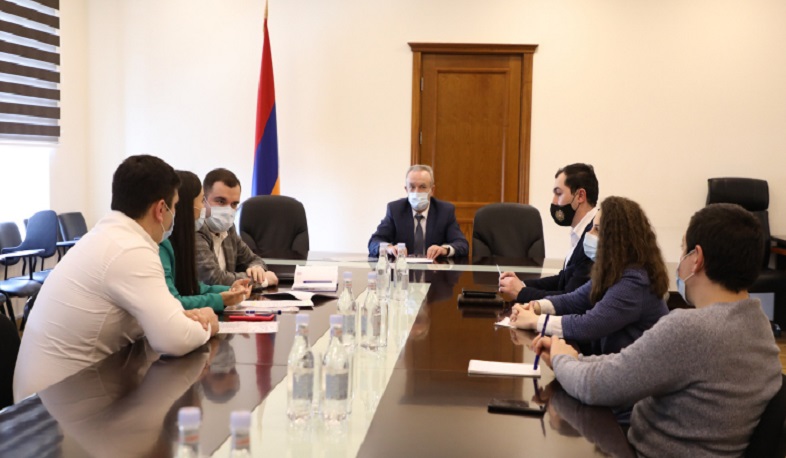ԿԳՄՍ նախարարը ՈՒԳԸ ներկայացուցիչների հետ քննարկել է «Բարձրագույն կրթության և գիտության մասին» օրենքի առանցքային դրույթները