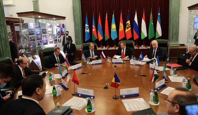 CIS Foreign Ministers Council session started in a narrow format