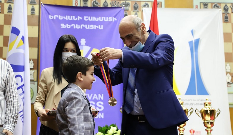 Հայտնի են Երևանի 2021 թ. պատանիների և աղջիկների շախմատի առաջնության հաղթողները