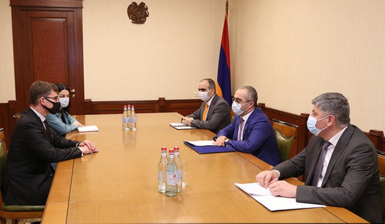 Председатель Комитета государственных доходов РА обсудил с послом Нидерландов вопросы двустороннего сотрудничества