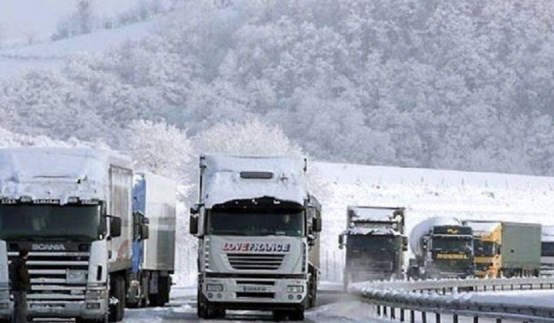 Լարսը բաց է բոլոր տրանսպորտային միջոցների համար