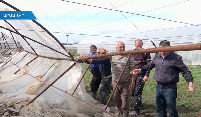 Սաստիկ հողմը ջերմատներ է տապալել