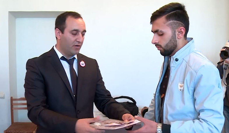 Եզդիական համայնքը պարգևատրեց 16 եզդի զինծառայողի՝ հետմահու և 13 կամավորականի