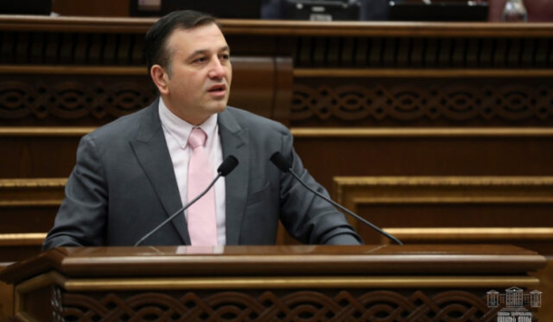 Պետական մարմիններում աշխատանքի ընդունվելու, առաջխաղացման և այլ հարցերով պետք էլ լինեն միասնական կանոններ. Բաղդասարյան