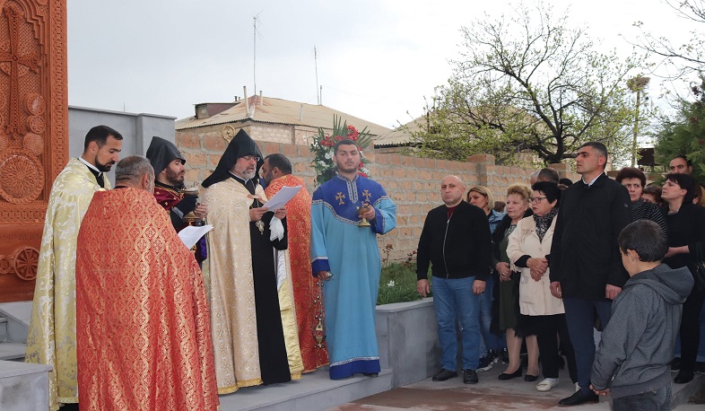 В Арарате воздвигнут хачкар, посвященный памяти погибших в 44-дневной войне военнослужащих