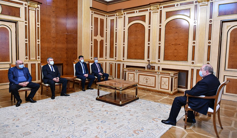 Արմեն Սարգսյանն ընդունել է մի շարք կուսակցությունների ղեկավարների