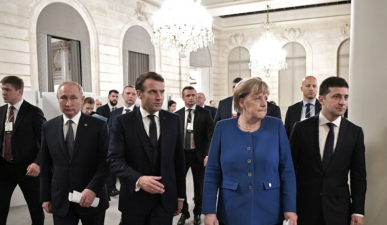 Макрон, Меркель и Зеленский обсудят напряженность в отношениях с Россией