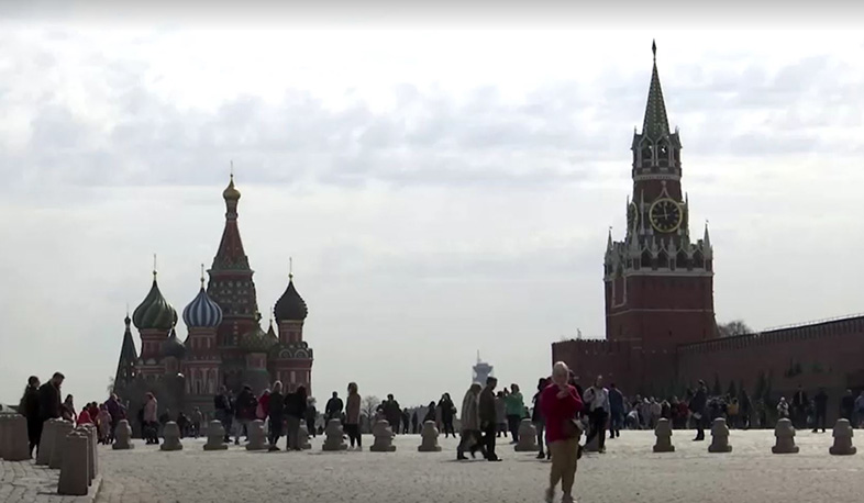 Kremlin says Putin to decide on counter sanctions against Washington