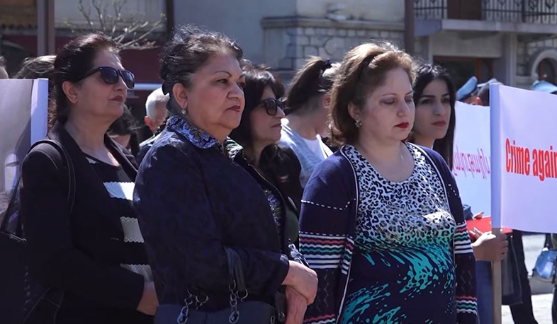 Ադրբեջանը պղծում է հայկական մշակութային ժառանգությունը. բողոքի ակցիա Ստեփանակերտում