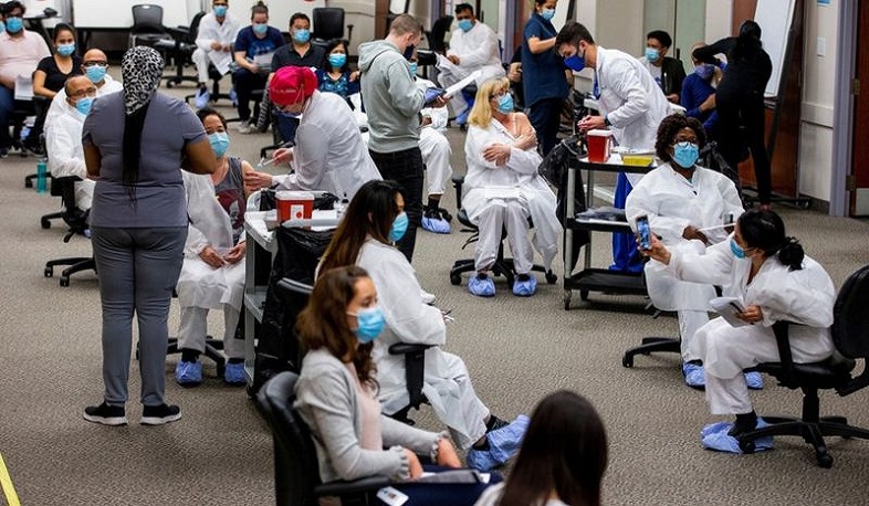 Число жертв коронавируса в мире превысило три миллиона. Во многих странах растет число заболевших