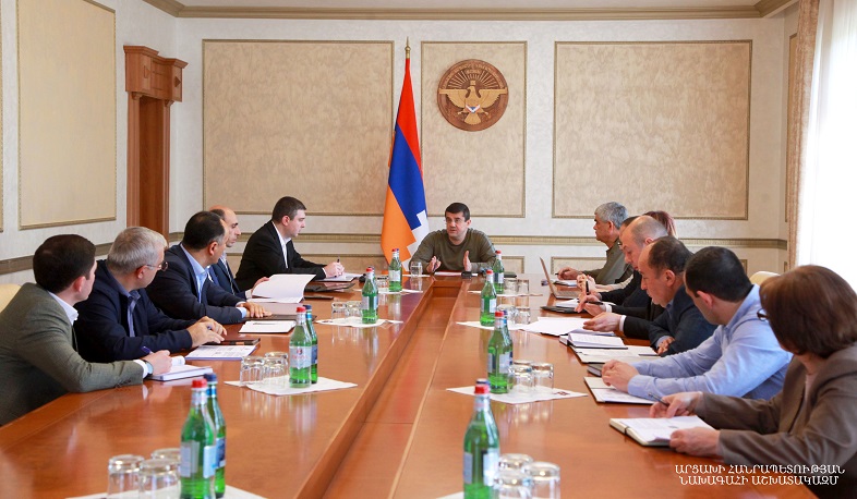 Араик Арутюнян созвал совещание для обсуждения реализации программ поддержки пострадавшим в результате войны