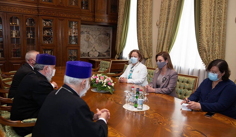 His Holiness Karekin II receives Lebanon՛s Youth and Sport Minister