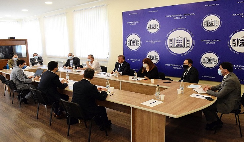 Գագիկ Ջհանգիրյանը Ռուստամ Բադասյանի հետ քննարկել է արդարադատության ոլորտի բարեփոխումների ընթացքը