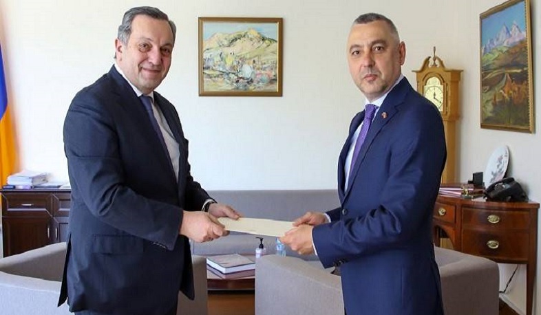 Բուլղարիայի նորանշանակ դեսպանն իր հավատարմագրերի պատճենը հանձնեց ՀՀ ԱԳ նախարարի տեղակալին