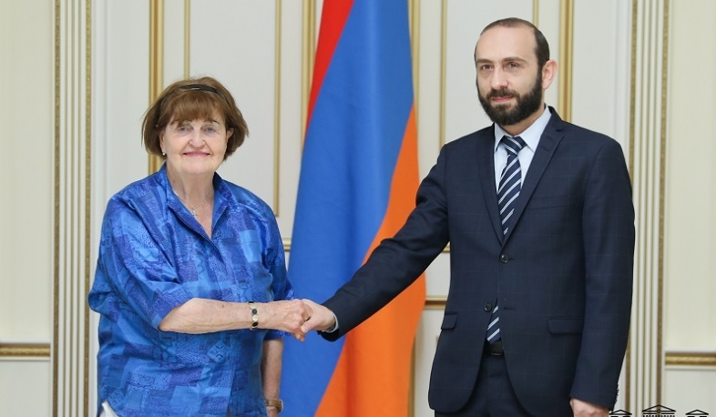 RA Parliament Speaker Mirzoyan received Baroness Caroline Cox