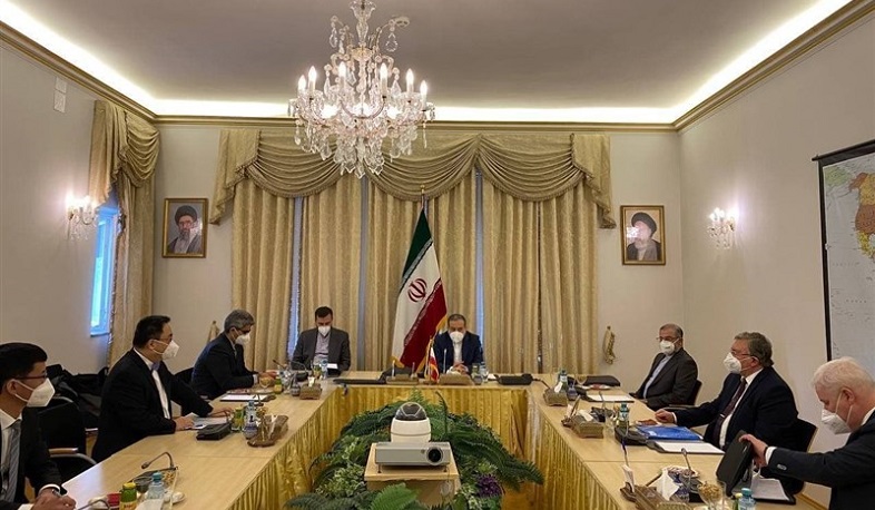 Иран, Россия и Китай настаивают на приостановлении американских санкций против Ирана