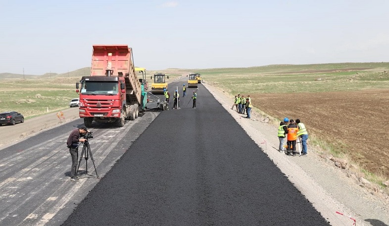 Թալին-Լանջիկ և Լանջիկ-Գյումրի հատվածների ճանապարհաշինարարությունը կիրականացվի եռաշերտ ասֆալտային ծածկույթով. Պապիկյան