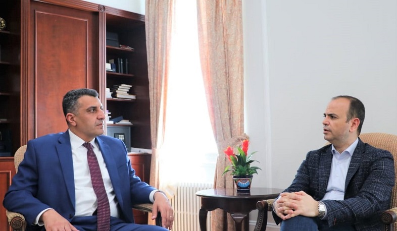 Заре Синанян обсудил с послом Армении в США ситуацию в зоне карабахского конфликта