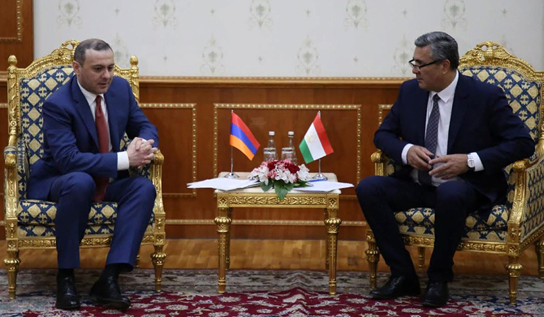 Ermənistan və Tacikistan Təhlükəsizlik Şurası Katiblərinin görüşü baş tutub