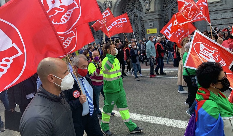 В Испании 100 тысяч человек вышли на первомайские митинги профсоюзов