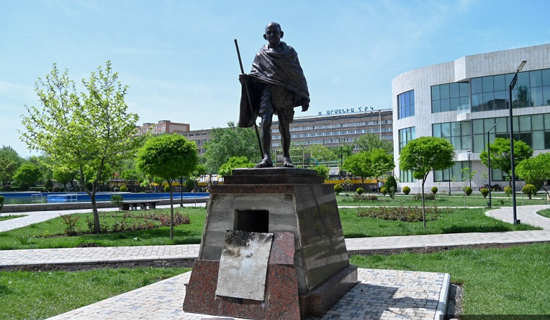 Մահաթմա Գանդիի արձանը պղծած տղամարդը հայտնաբերվել է