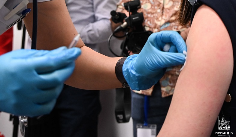 Կորոնավիրուսի դեմ պատվաստվելու մասին ցանկացած տեղեկություն կարելի է ճշտել պոլիկլինիկաներից