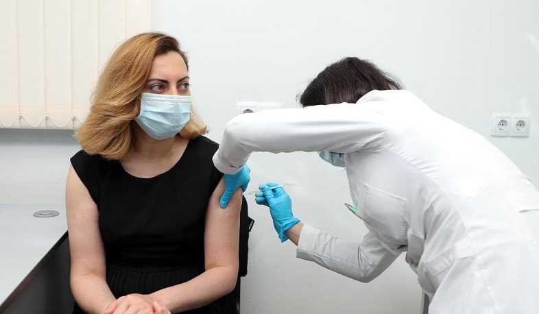 ԱԺ փոխնախագահը պատվաստվել է չինական պատվաստանյութով