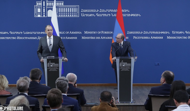 Не надо политизировать мирный процесс урегулирования карабахского конфликта: Сергей Лавров