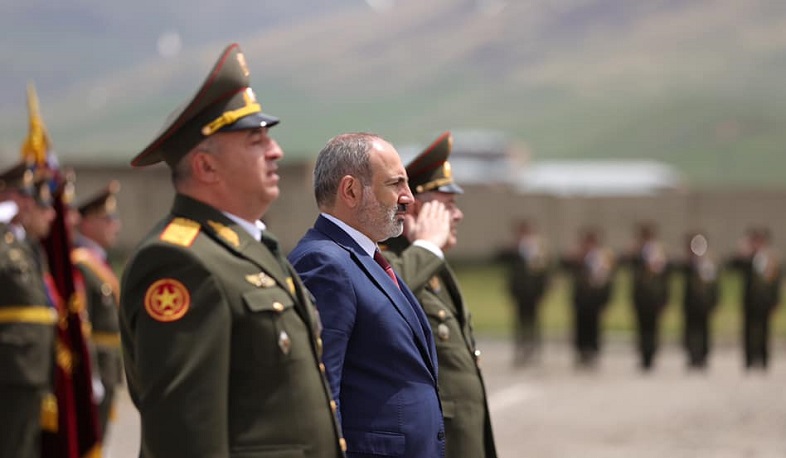 Наш долг перед нашими мучениками - построить сильную, справедливую, законную и счастливую страну: Пашинян вручил государственные награды ряду военнослужащих