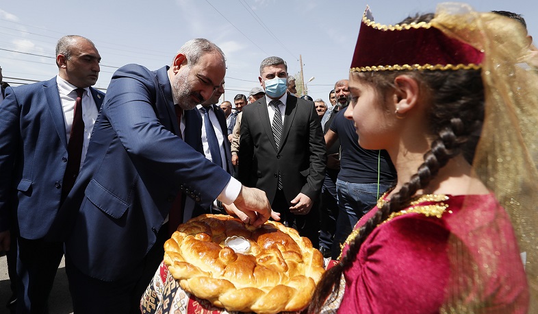 Ամենակարևոր անելիքը մեր պարտավորությունների կատարումն է նահատակների ու երեխաների առաջ. Փաշինյանն այցելել է Գեղարքունիքի մարզ