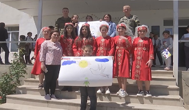 Russian peacekeepers held an action Friendship of peoples without borders in the secondary school of the village of Aterk in Nagorno-Karabakh
