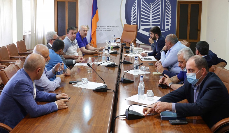 Վահան Քերոբյանն ընդունել է պտուղ-բանջարեղեն վերամշակող ընկերությունների ներկայացուցիչներին