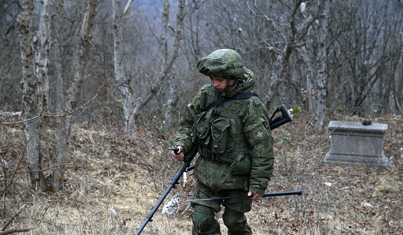 Российские миротворцы продолжают обезвреживание обнаруженных на территории Арцаха боеприпасов