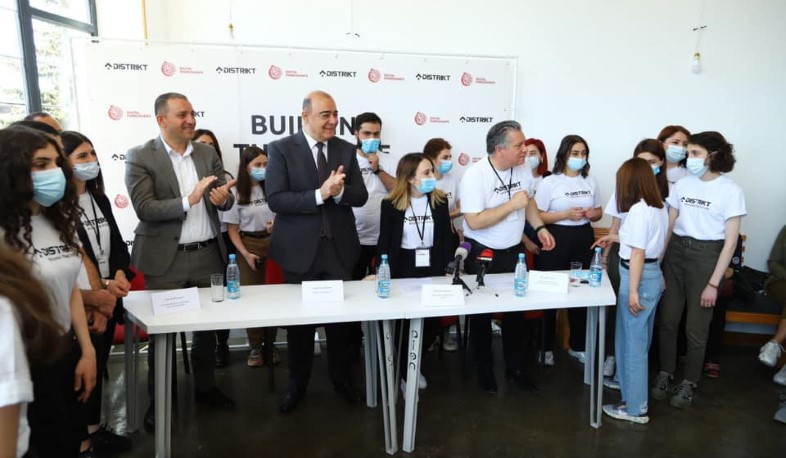 Վահան Քերոբյանը Գյումրիում մասնակցել է ժամանակակից «Դիստրիկտ» թաղամասի հիմնադրման մեկնարկի միջոցառմանը