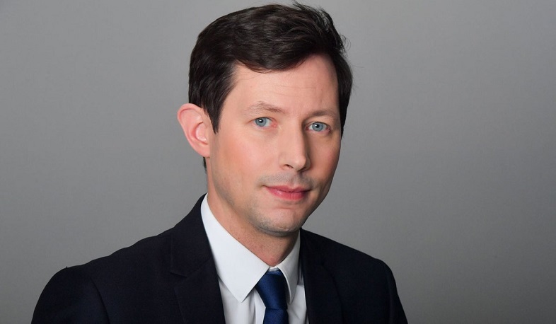 Violation of the borders of a sovereign state is a serious mistake; it contradicts international law: French deputy of the European Parliament