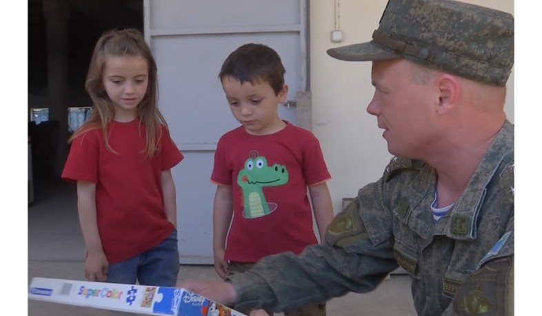 Russian peacekeepers donated 3.5 tons of humanitarian aid to refugees, large families and internally displaced persons in Stepanakert