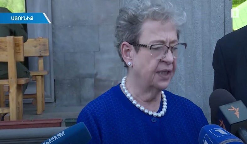 Այսօրվա քարտեզից ակնհայտ էր, որ լճի մեծ մասը ՀՀ տարածքում է. ԵՄ դեսպանը՝ Սյունիքում