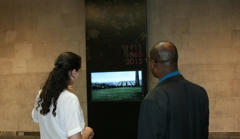 Ambassador of Senegal to Armenia visits Genocide Memorial and Museum