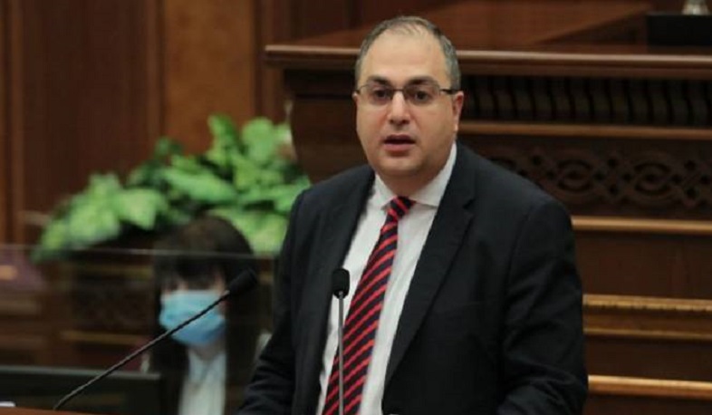 Երբեք հայ-թուրքական արձանագրություններ չեմ ստորագրել, ՀՖՖ տարբերանշանից երբեք չեմ վերացրել Արարատ լեռան պատկերը՝ Հայաստան-Թուրքիա խաղից առաջ. Վարդանյան