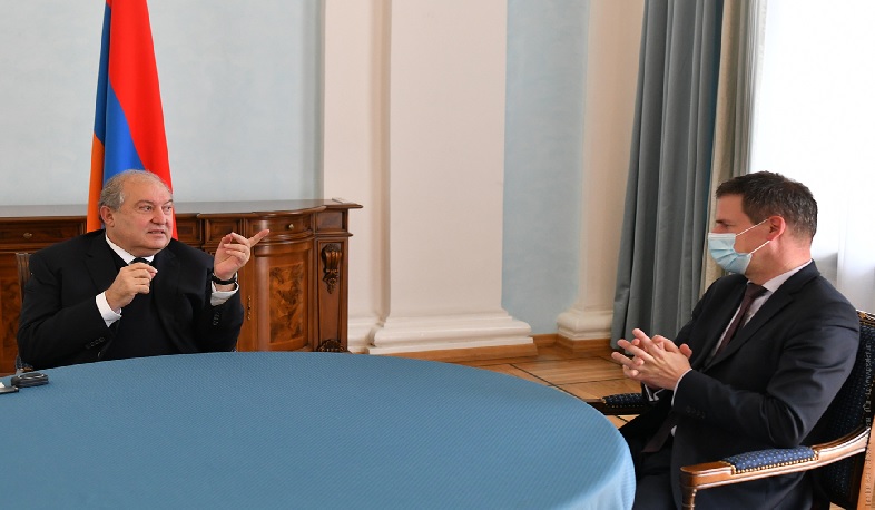 President Armen Sarkissian received Ambassador of France to Armenia Jonathan Lacôte