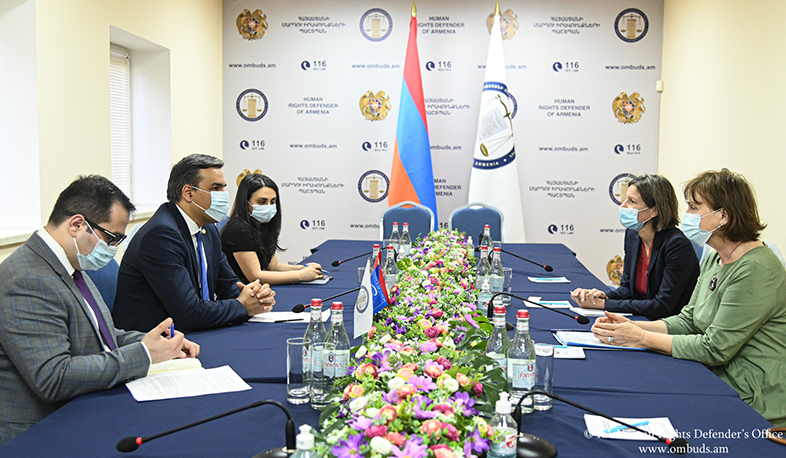 Азербайджан искусственно затягивает процесс освобождения пленных: омбудсмен РА принял представителей Совета Европы