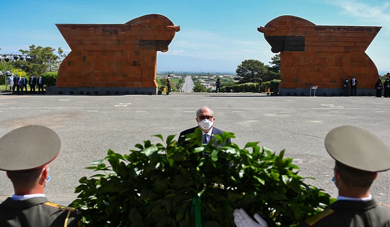 Թե ինչպիսին կլինի մեր Հայրենիքը՝ Հայաստանն ու Արցախը, կախված է մեզնից, յուրաքանչյուրիցս. Արմեն Սարգսյանի ուղերձը