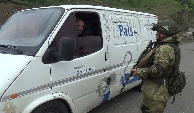 Российские миротворцы продолжают выполнять задачи по контролю за соблюдением режима прекращения огня в Арцахе