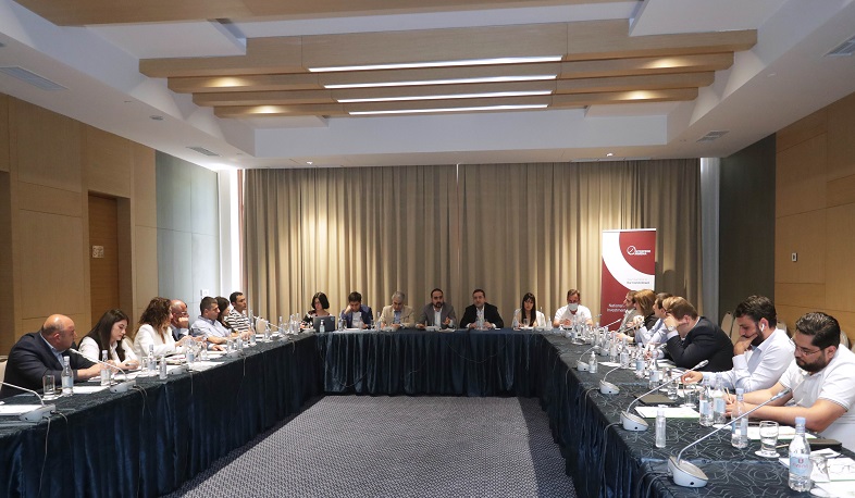 Տիգրան Ավինյանը հանդիպել է գործարարների հետ