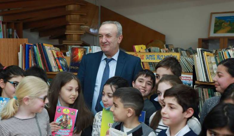 Մեր՝ մեծերիս կյանքն իմաստավորվում է ձեր ժպիտով ու խինդով. Դումանյանը շնորհավորական ուղերձ է հղել Երեխաների պաշտպանության օրվա առթիվ