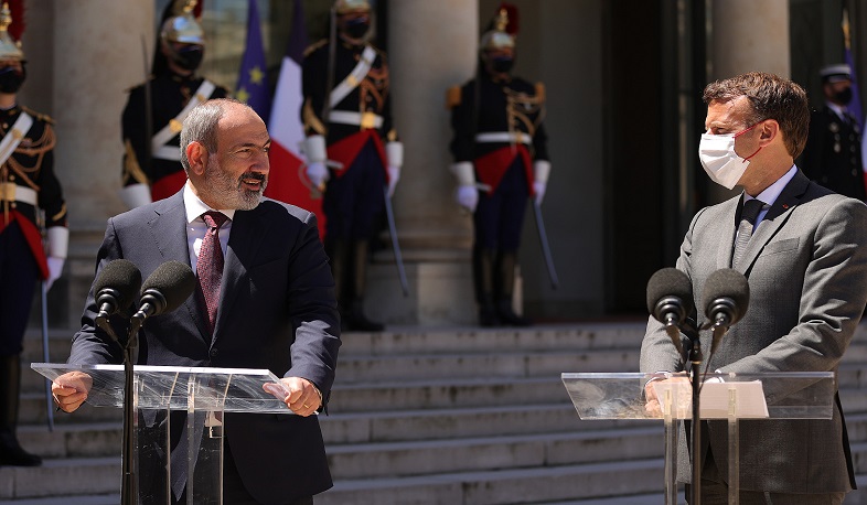 Azerbaijani troops must be withdrawn from the sovereign territory of Armenia: Pashinyan and Macron met at the Élysée Palace