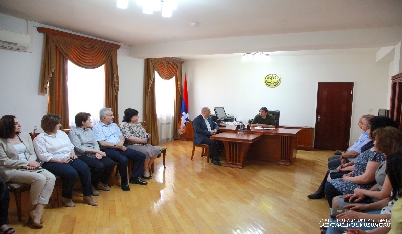 Արայիկ Հարությունյանը ներկայացրել է ֆինանսների նախարար Վահրամ Բաղդասարյանին