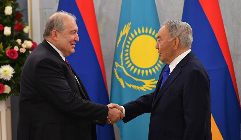 Արմեն Սարգսյանը հանդիպել է Նուրսուլթան Նազարբաևի հետ