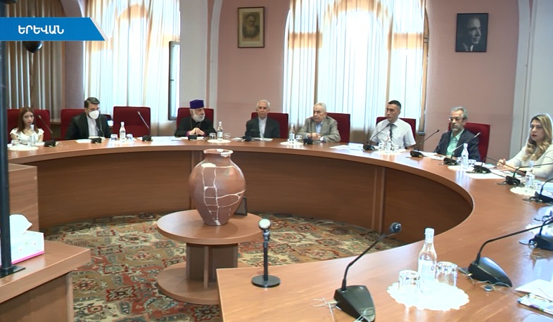 Իրանագիտական գիտաժողով՝ նվիրված ԻԻՀ հիմնադիր այաթոլլա Խոմեյնիին