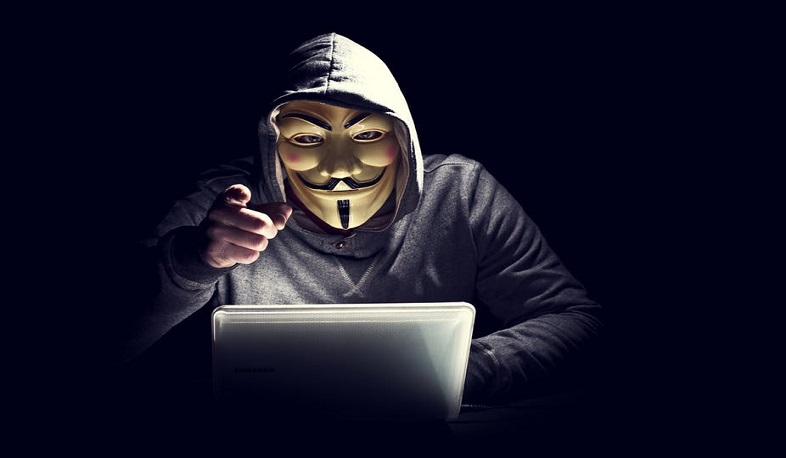 Хакеры из Anonymous «объявили войну» Илону Маску из-за влияния на курсы криптовалют